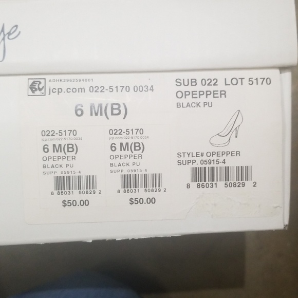 Black heels size 6 - Picture 2 of 8